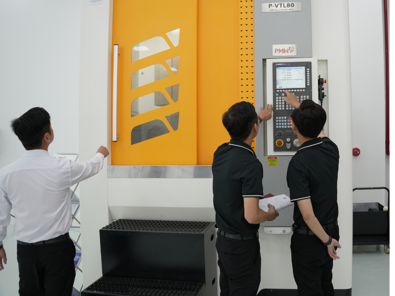 Máy CNC cho trường học chính là các thiết bị máy CNC gia công được lựa chọn phù hợp với nhu cầu giảng dạy và đào tạo kiến thức, kỹ năng cho sinh viên